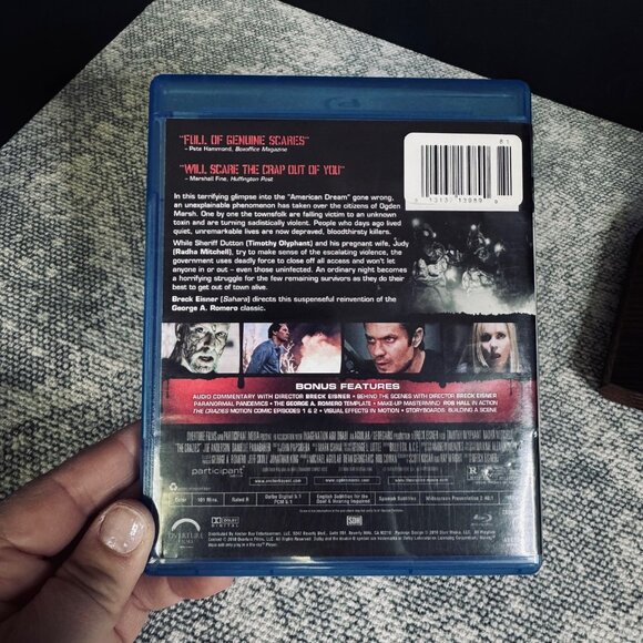 The Crazies (Blu-ray, 2010) - Picture 2 of 3